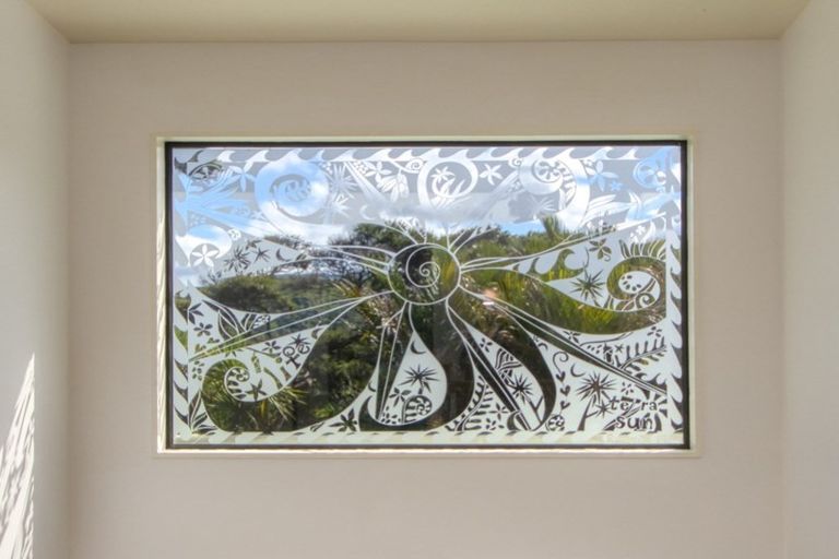 Photo of property in 15 Rayner Road, Piha, 0772