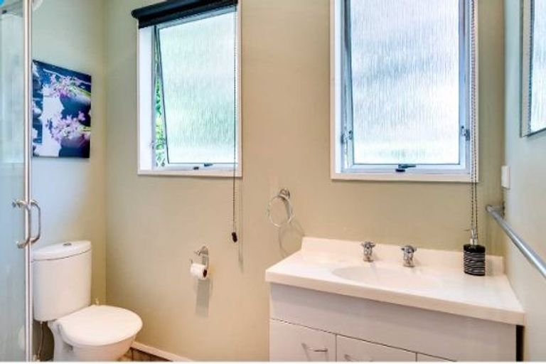 Photo of property in 9 Roskilda Crescent, Taradale, Napier, 4112