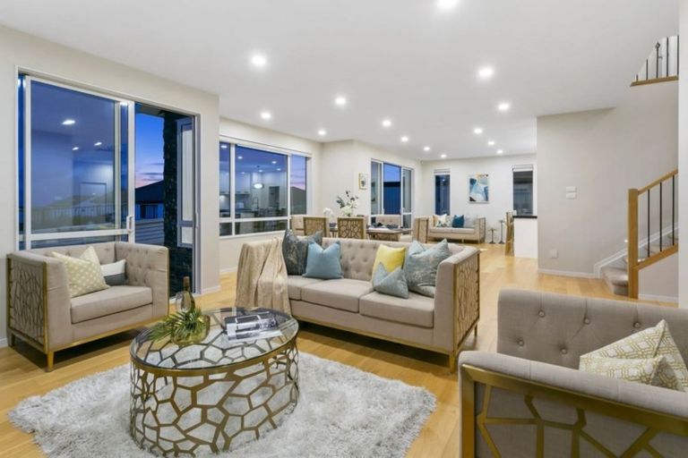 Photo of property in 47 Te Oneroa Way, Long Bay, Auckland, 0630