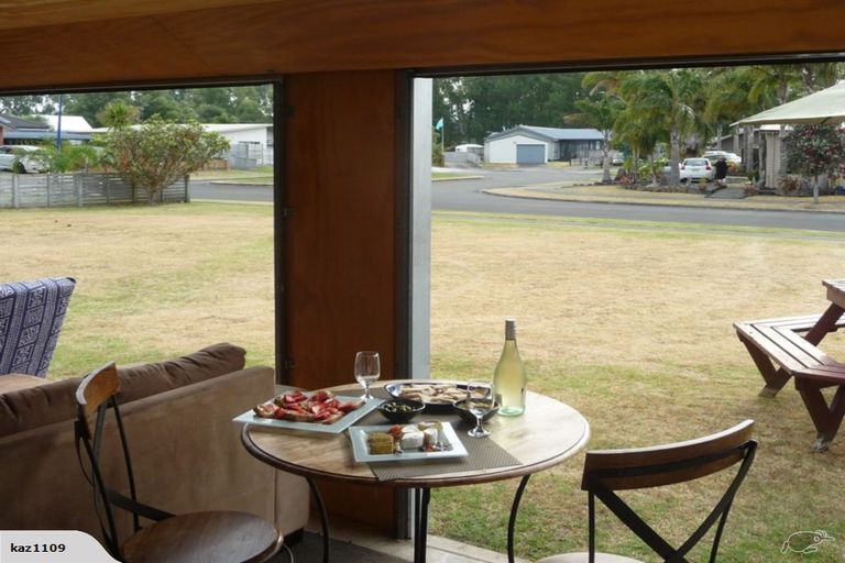 Photo of property in 3 Clipper Place, Whitianga, 3510