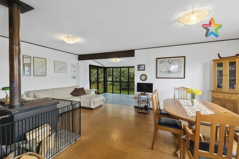 Photo of property in 17 Jacaranda Grove, Maungaraki, Lower Hutt, 5010