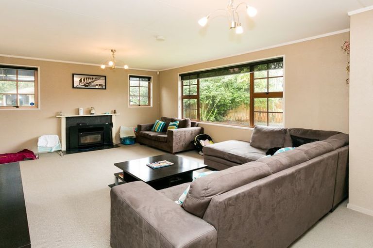 Photo of property in 47 Meadowbrook Drive, Cloverlea, Palmerston North, 4412