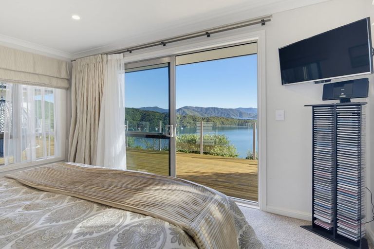 Photo of property in 23 Marina View Estate, Waikawa, Picton, 7281