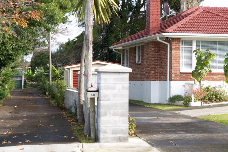 Photo of property in 60 Hallberry Road, Mangere East, Auckland, 2024