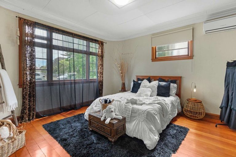 Photo of property in 16 Avon Street, Rongotea, 4476