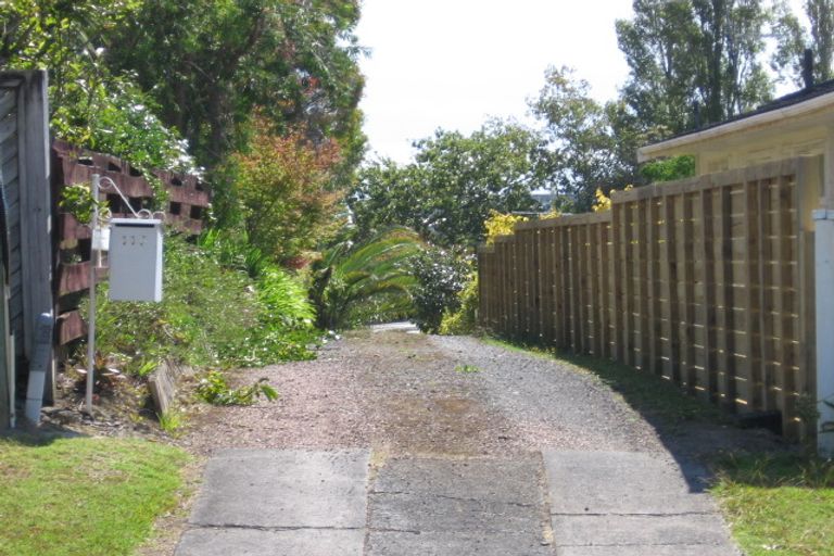 Photo of property in 115 Matipo Road, Mairangi Bay, Auckland, 0630