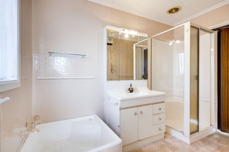 Photo of property in 413 Huia Street, Camberley, Hastings, 4120