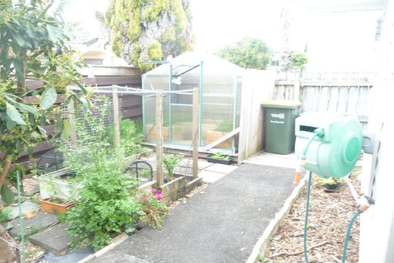 Photo of property in 1/17 Pegler Drive, Howick, Auckland, 2014