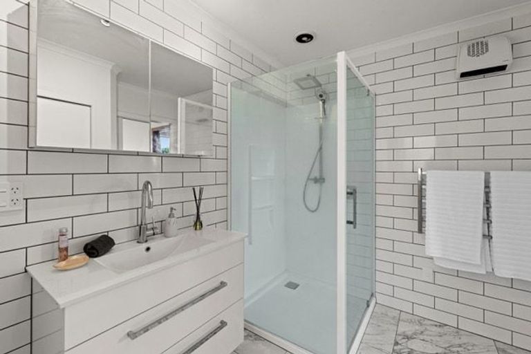 Photo of property in 64 Te Aute Road, Havelock North, 4130