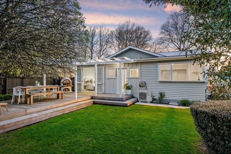 Photo of property in 4 Kenwyn Avenue, St Albans, Christchurch, 8052