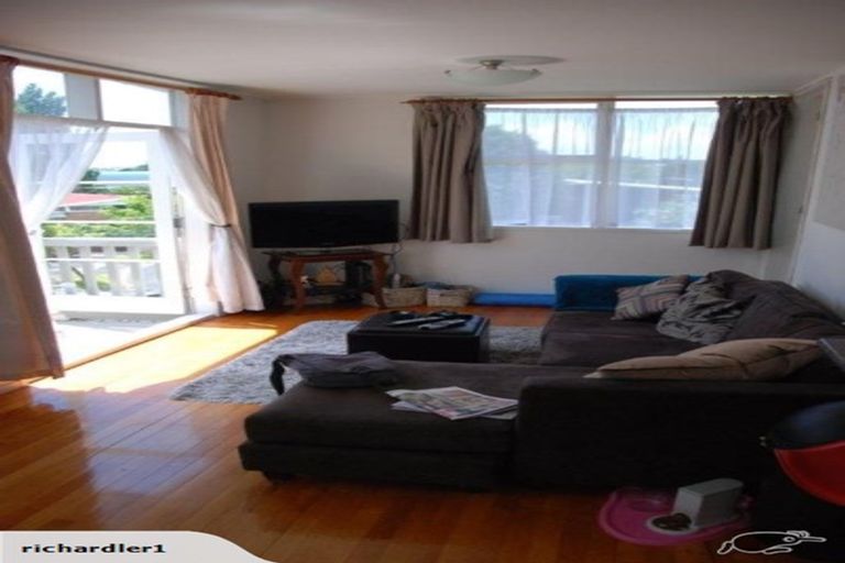 Photo of property in 2/2 Prebble Place, Mission Bay, Auckland, 1071