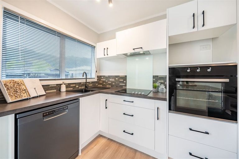 Photo of property in 7/3 Wilford Street, Wallaceville, Upper Hutt, 5018