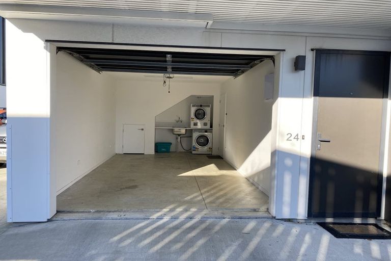 Photo of property in 24/104 Maupuia Road, Maupuia, Wellington, 6022