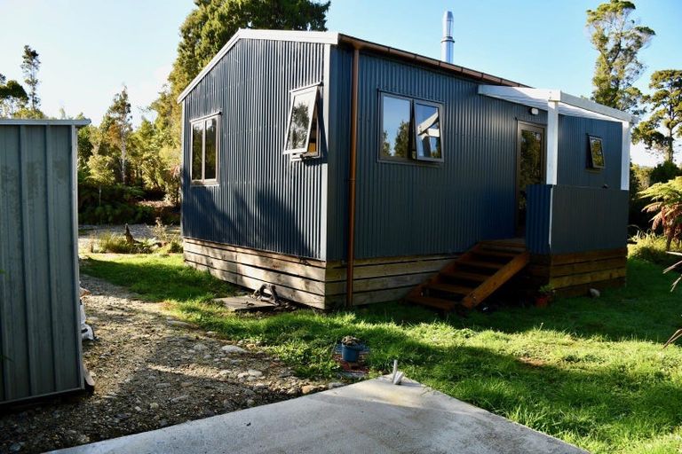 Photo of property in 64 Eco Place, Little Wanganui, Karamea, 7893