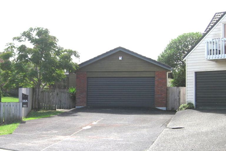 Photo of property in 1/38 Sailfish Drive, West Harbour, Auckland, 0618