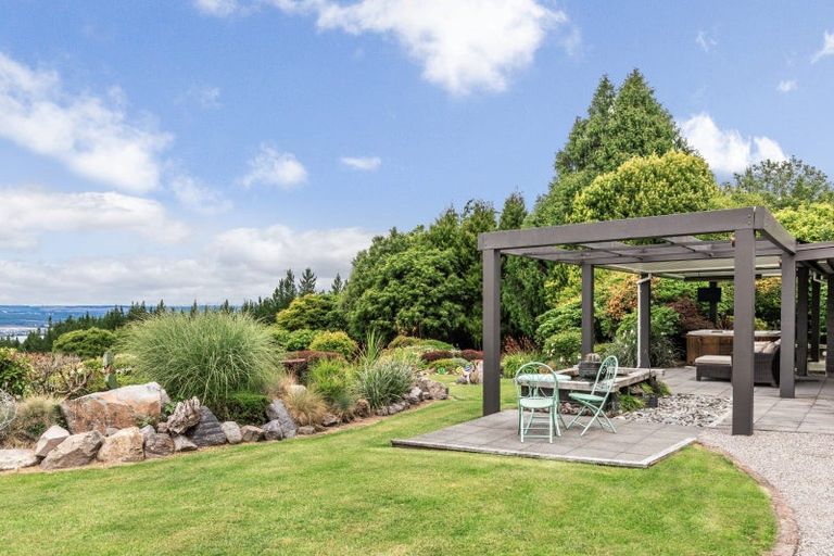 Photo of property in 15 Cameron Drive, Acacia Bay, Taupo, 3385