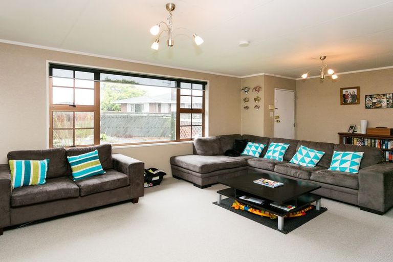 Photo of property in 47 Meadowbrook Drive, Cloverlea, Palmerston North, 4412