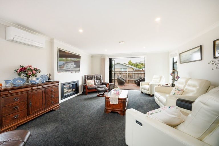 Photo of property in 16 Serenity Crescent, Kelvin Grove, Palmerston North, 4414