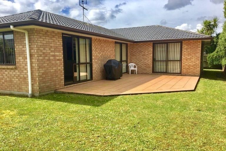 Photo of property in 8 Redcastle Drive, East Tamaki, Auckland, 2013