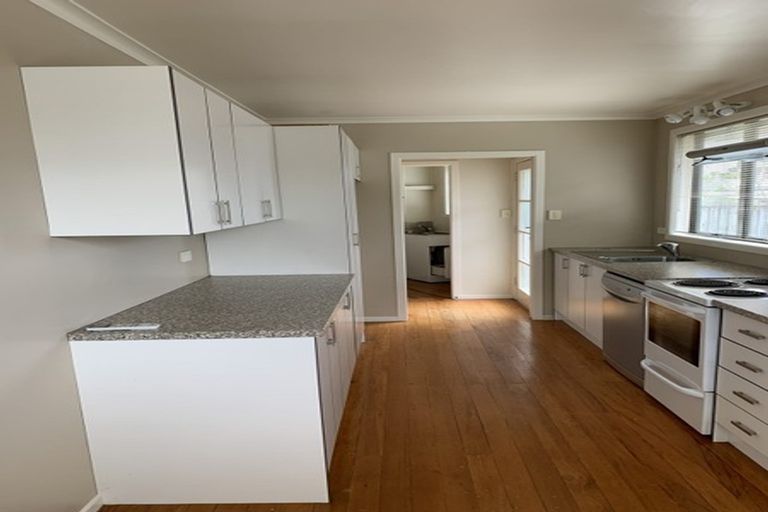 Photo of property in 3a Kelvin Road, Papakura, 2110