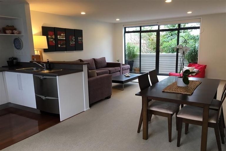 Photo of property in 12/50 Livingstone Street, Westmere, Auckland, 1022