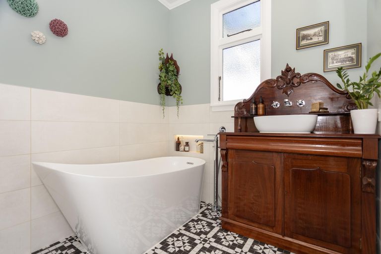 Photo of property in 40 Mersey Street, South Hill, Oamaru, 9400