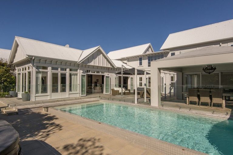 Photo of property in 30 Wroxton Terrace, Merivale, Christchurch, 8014