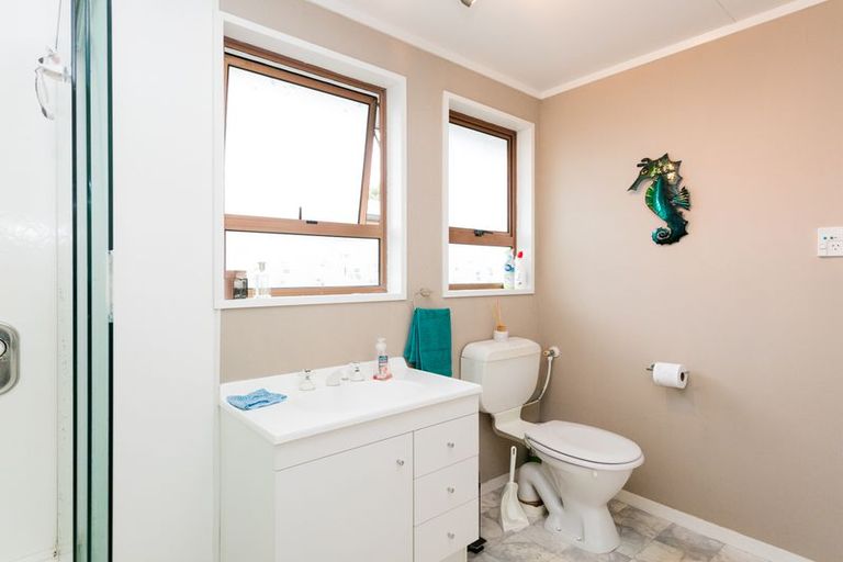 Photo of property in 47 Meadowbrook Drive, Cloverlea, Palmerston North, 4412