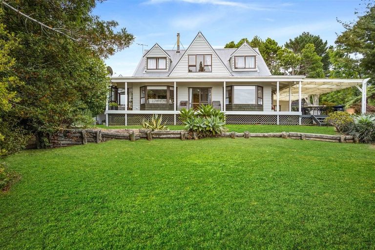 Photo of property in 38 Crows Road, Swanson, Auckland, 0614