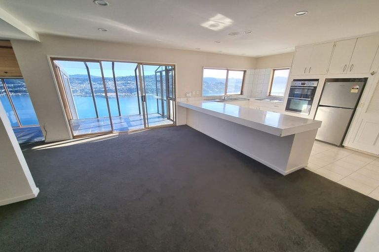 Photo of property in 27 Kaikoura Street, Maupuia, Wellington, 6022