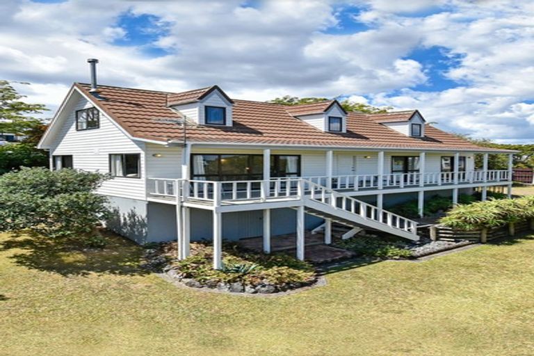 Photo of property in 2 Paulownia Place, Totara Heights, Auckland, 2105