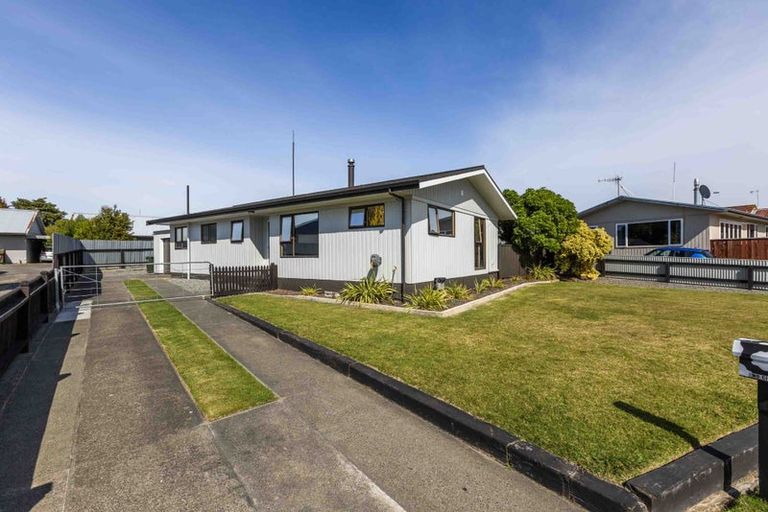Photo of property in 34 Shortland Street, Tamatea, Napier, 4112