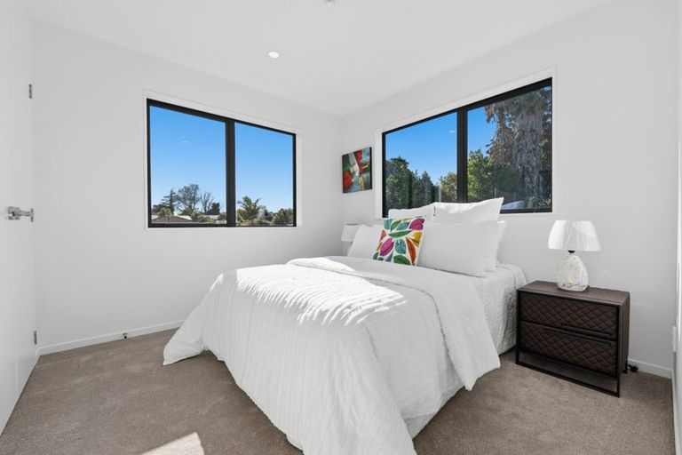 Photo of property in 3 Gill Avenue, Te Atatu Peninsula, Auckland, 0610