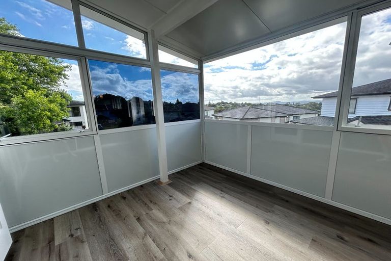 Photo of property in 203 Don Buck Road, Massey, Auckland, 0614