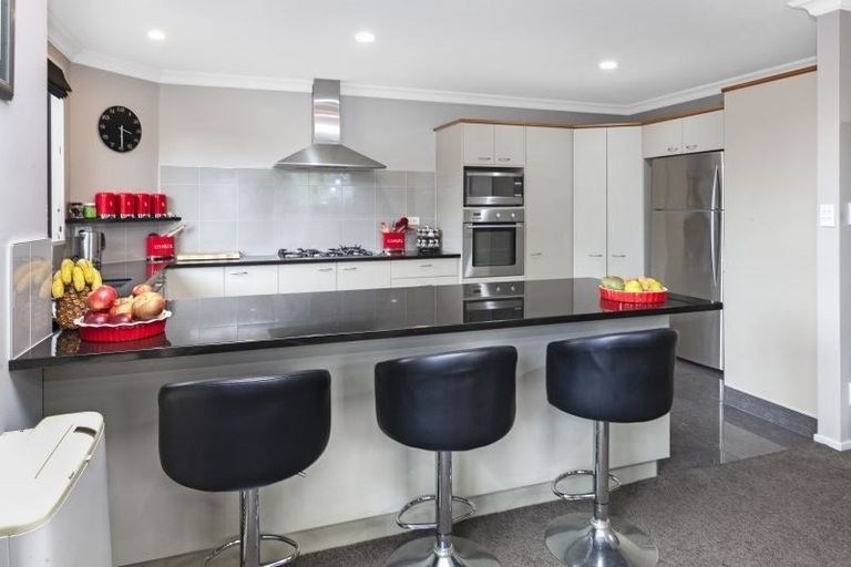 Photo of property in 28 Glasnevin Drive, Casebrook, Christchurch, 8051