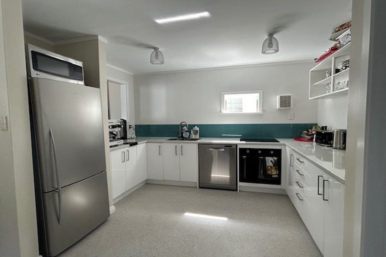 Photo of property in 6 Burnell Avenue, Thorndon, Wellington, 6011