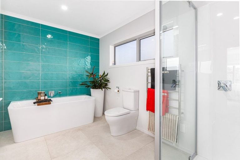 Photo of property in 174 Navigation Drive, Whitby, Porirua, 5024