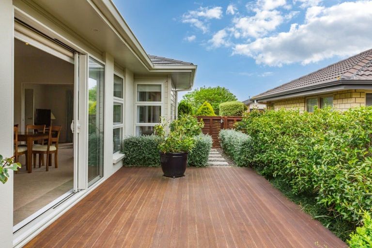 Photo of property in 26 Otupoa Way, Paraparaumu, 5032