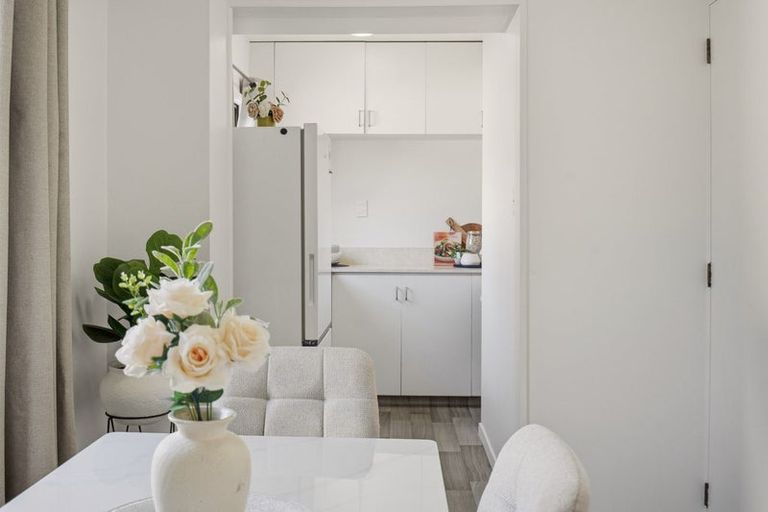 Photo of property in 1/19 Grove Road, Addington, Christchurch, 8024