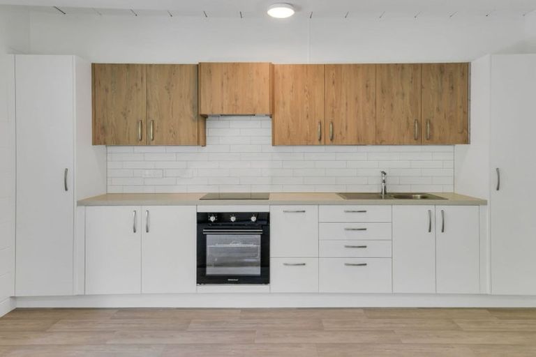 Photo of property in 114a Deep Creek Road, Torbay, Auckland, 0630