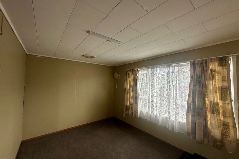 Photo of property in 34 Ferndown Avenue, Papatoetoe, Auckland, 2025