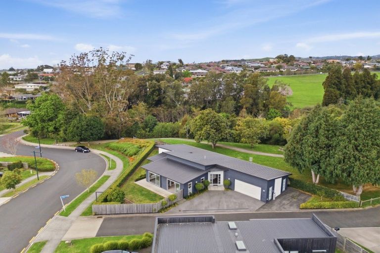 Photo of property in 1 Hass Drive, Ohauiti, Tauranga, 3112