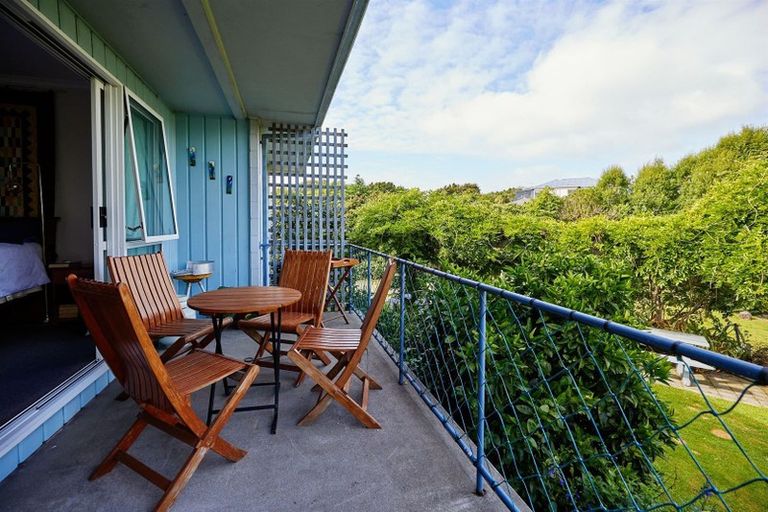 Photo of property in 2 Adelphi Terrace, Kaikoura, 7300