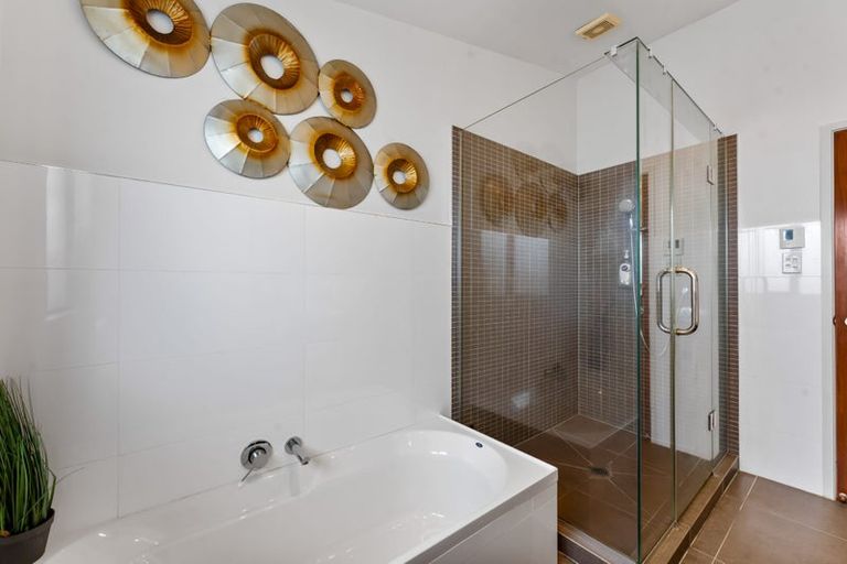 Photo of property in 9 Porritt Avenue, Chatswood, Auckland, 0626