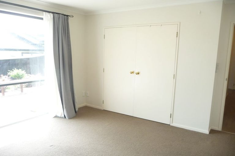 Photo of property in 1/55 Whitford Road, Botany Downs, Auckland, 2014