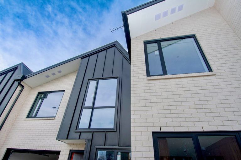 Photo of property in 4/133 Blighs Road, Strowan, Christchurch, 8052