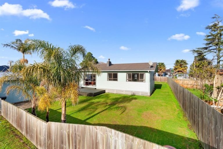 Photo of property in 2 Nikau Place, Edgecumbe, 3120