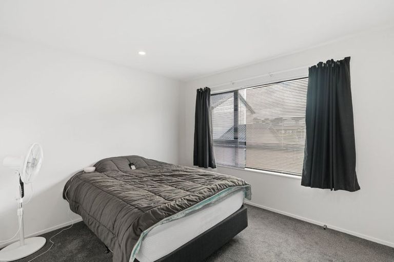 Photo of property in 10 Toia Lane, Silverdale, 0932