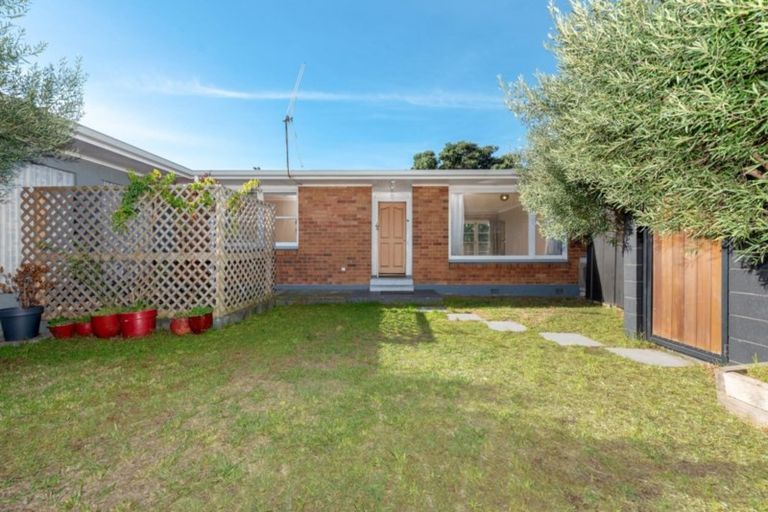 Photo of property in 2/566 Maunganui Road, Mount Maunganui, 3116