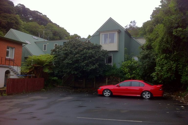 Photo of property in 12 Cosy Dell Road, North Dunedin, Dunedin, 9016